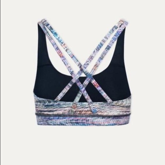 Lululemon Peleton 4 Energy Bra Digital Oasis Rainbows - Picture 4 of 4